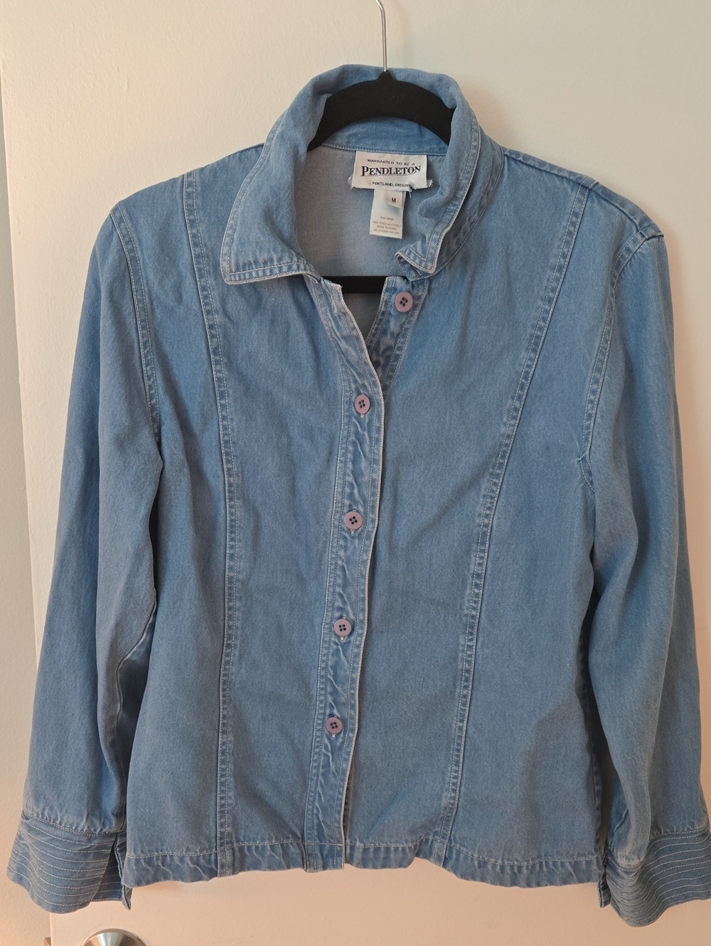 Pendleton Light Wash Denim Button-Up Shirt. Ladies M